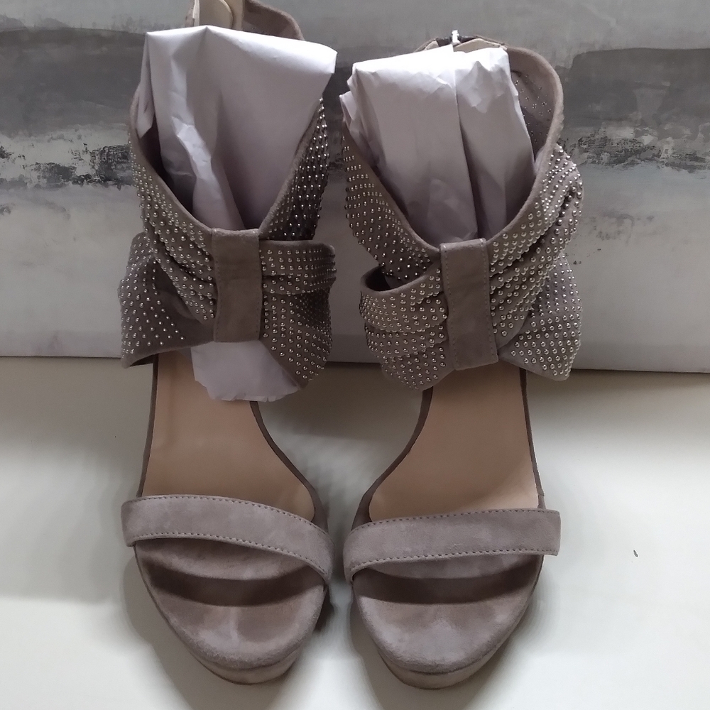 Guido Sgariglia Taupe Suede w/ Silver Studs High Heels Platform Sandals Sz 39